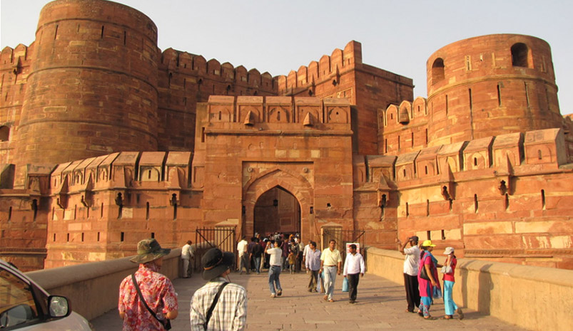 10 Days Golden Triangle Tour with Orchha and Khajuraho