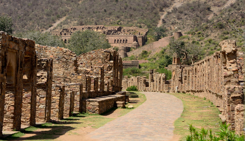Abhaneri & Bhangarh Day Trip from Jaipur