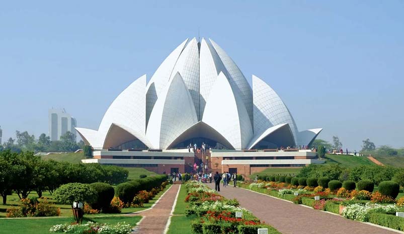 9-Days Golden Triangle Tour With Varanasi