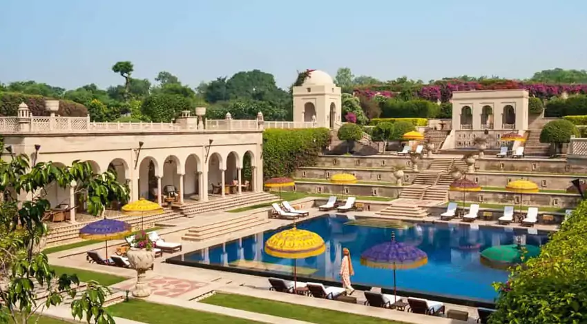 Agra Luxury Hotels