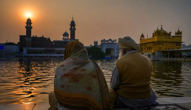 Golden Triangle Tour with Amritsar & Varanasi