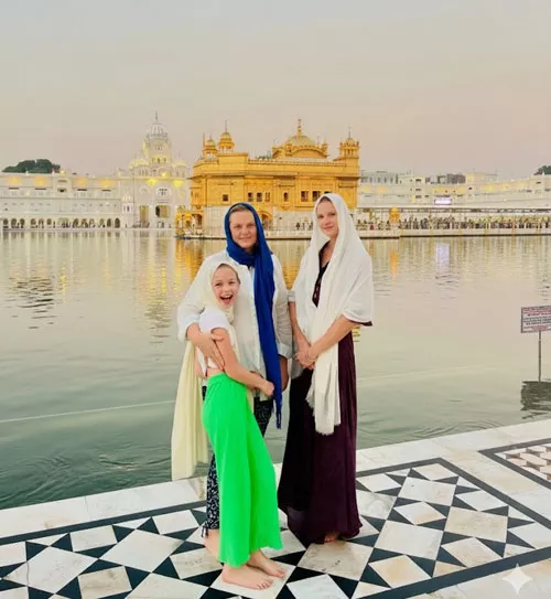 Golden Triangle Tour with Amritsar & Varanasi