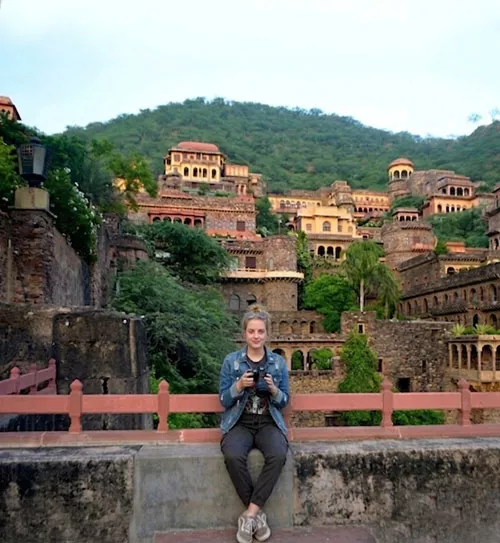 Golden Triangle with Neemrana Fort Tour Golden Triangle with Neemrana Fort Tour