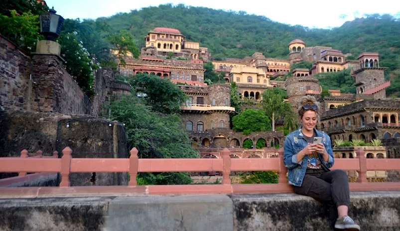 Golden Triangle with Neemrana Fort Tour