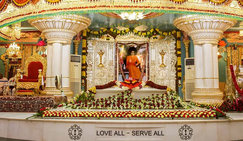 Golden Triangle Tour with Tirupati and Puttaparthi