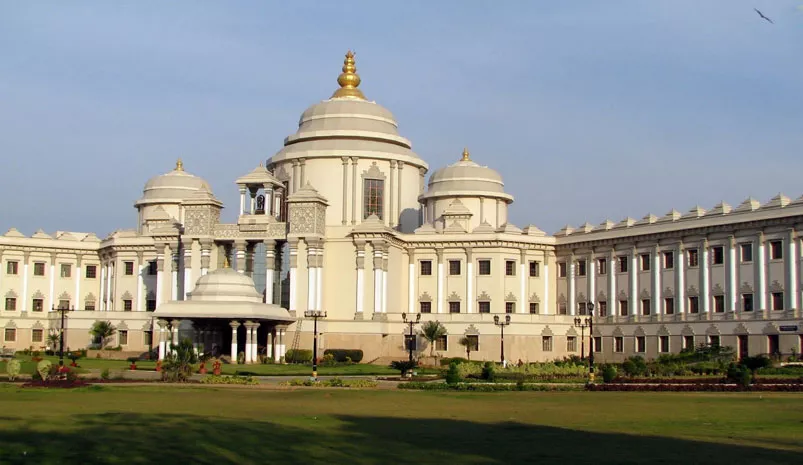 Golden Triangle Tour with Tirupati and Puttaparthi